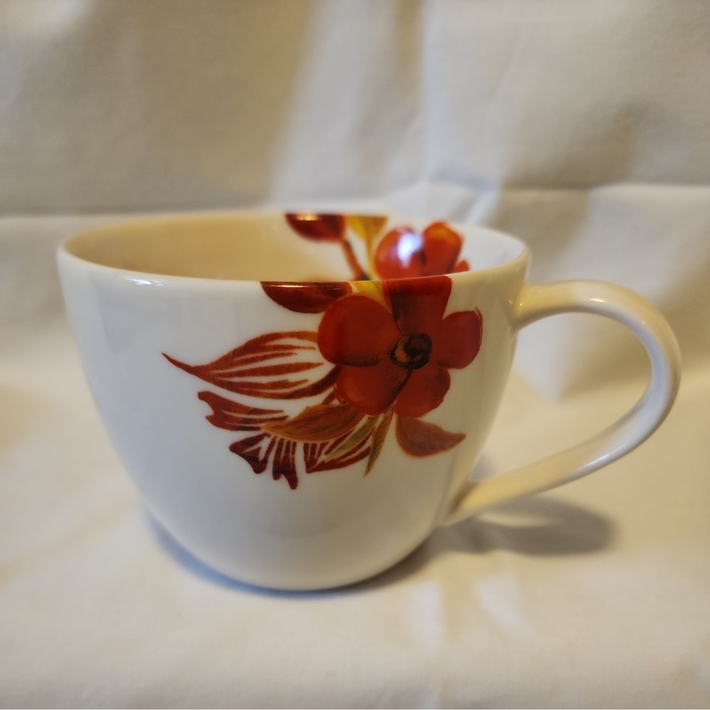 Starbucks 2008 White With Orange-red Flower  12 Oz Mug